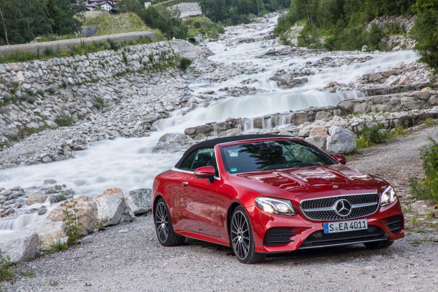  Mercedes-Benz E300 AMG Line Cabriolet 2017 года  (WW) (фото 27 из 32)